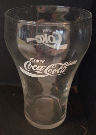 308061-1 € 3,00 coca cola glas witte letters D7 H 12 cm.jpeg